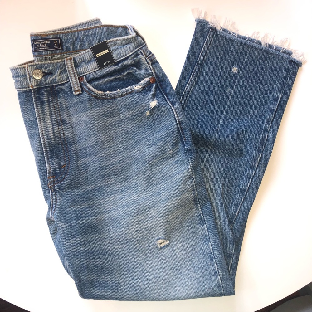 A&F Mom Jean - Picture 2 of 6